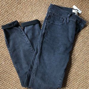 Madewell NWT Black high rise button fly skinny jeans